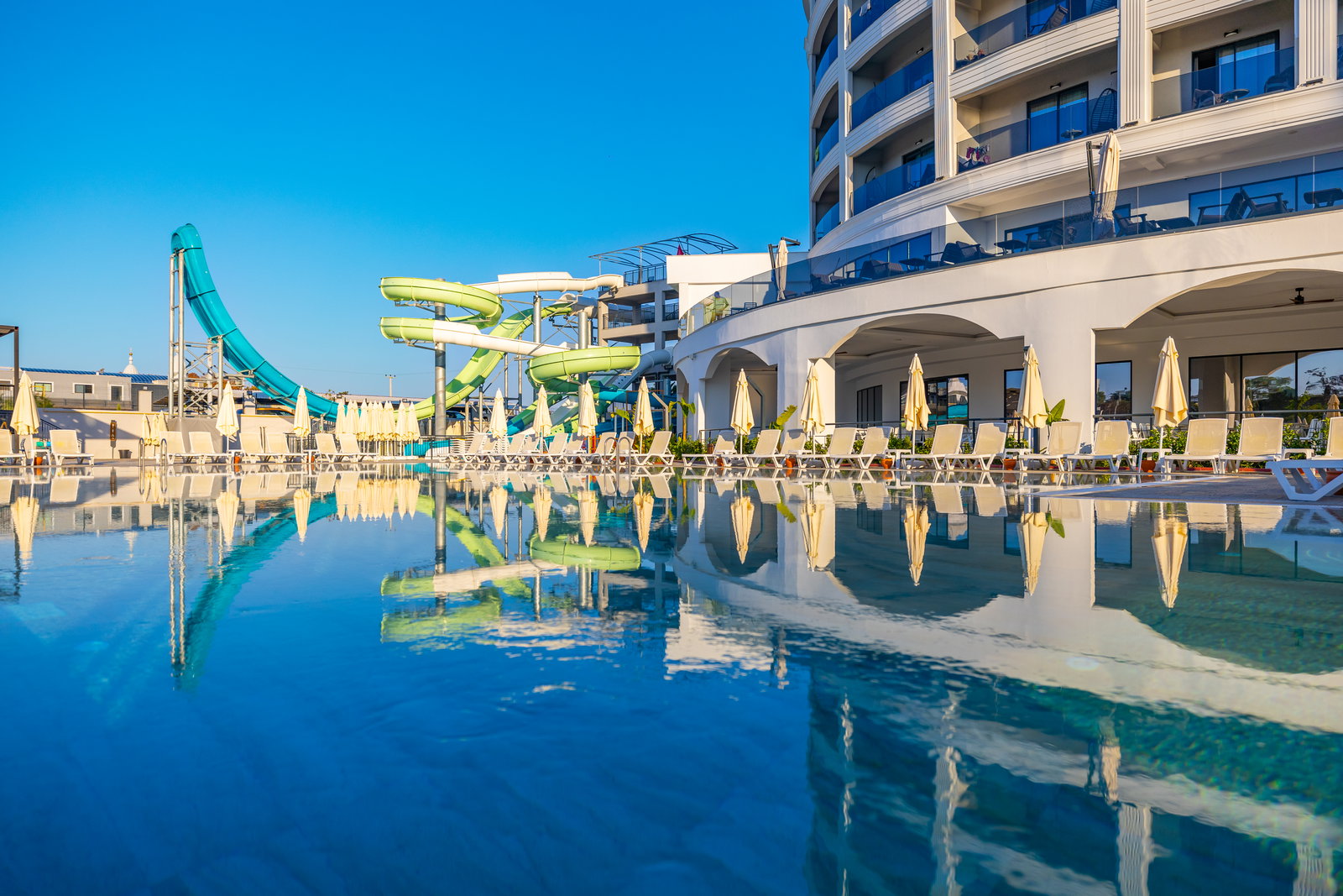 dal travel Side Moon Palace Hotel