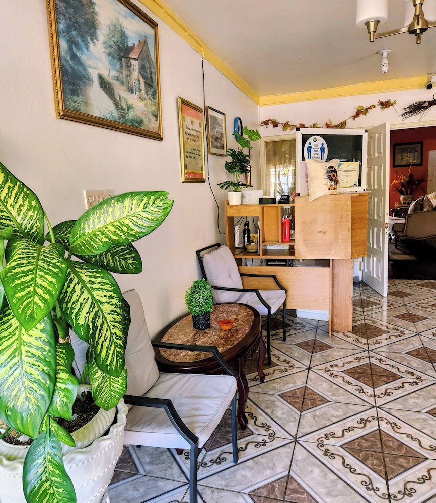 Pink Hibiscus Villa