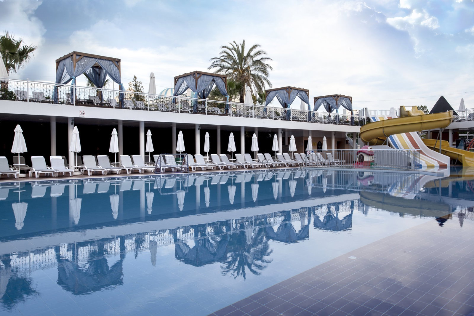 dal travel Dream World Resort