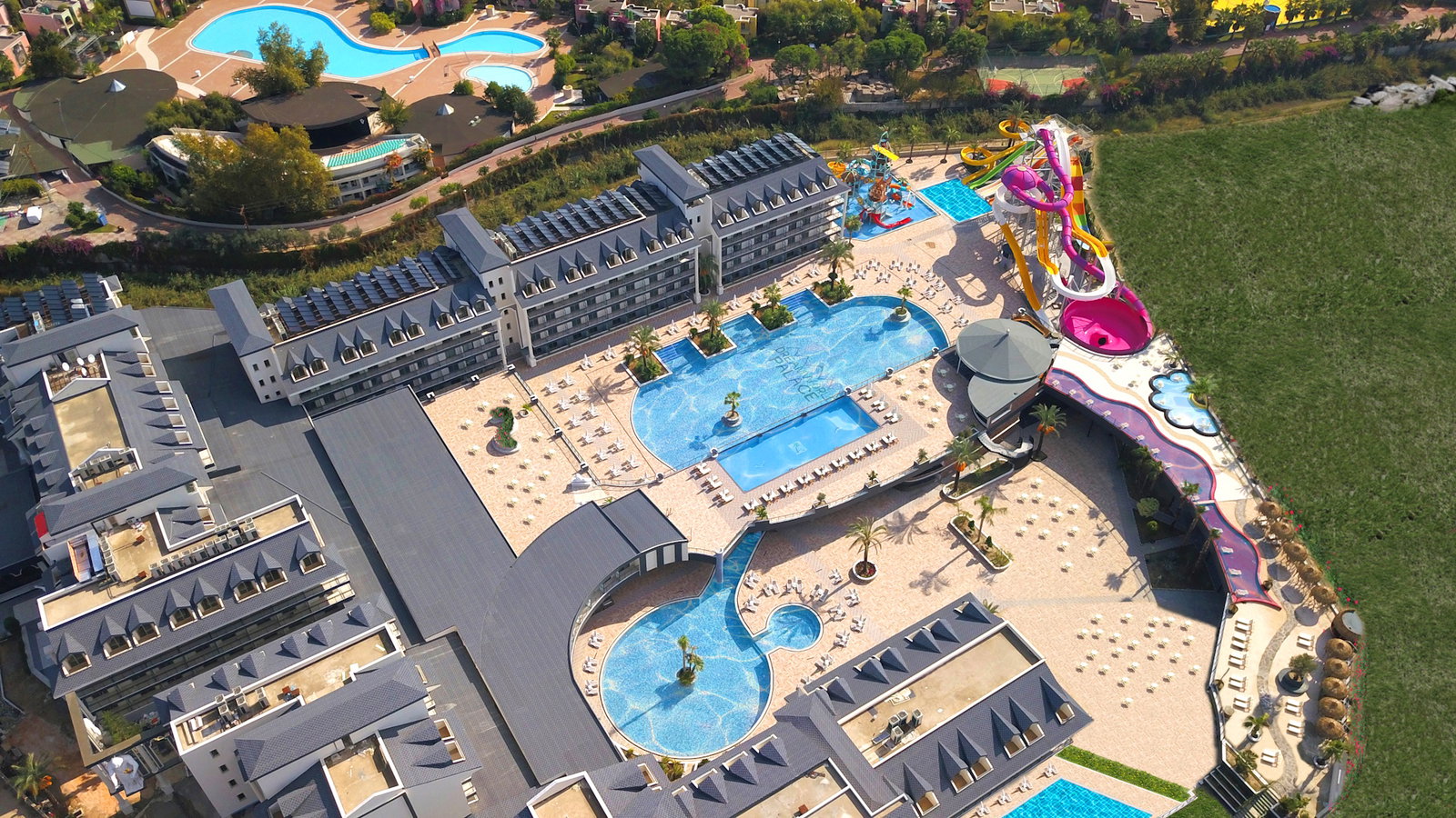 dal travel Dream World Palace