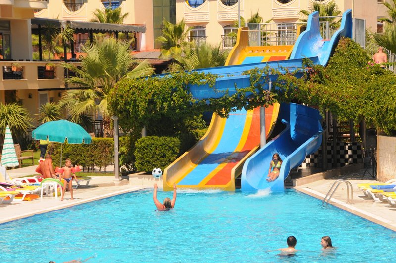 dal travel Camyuva Beach