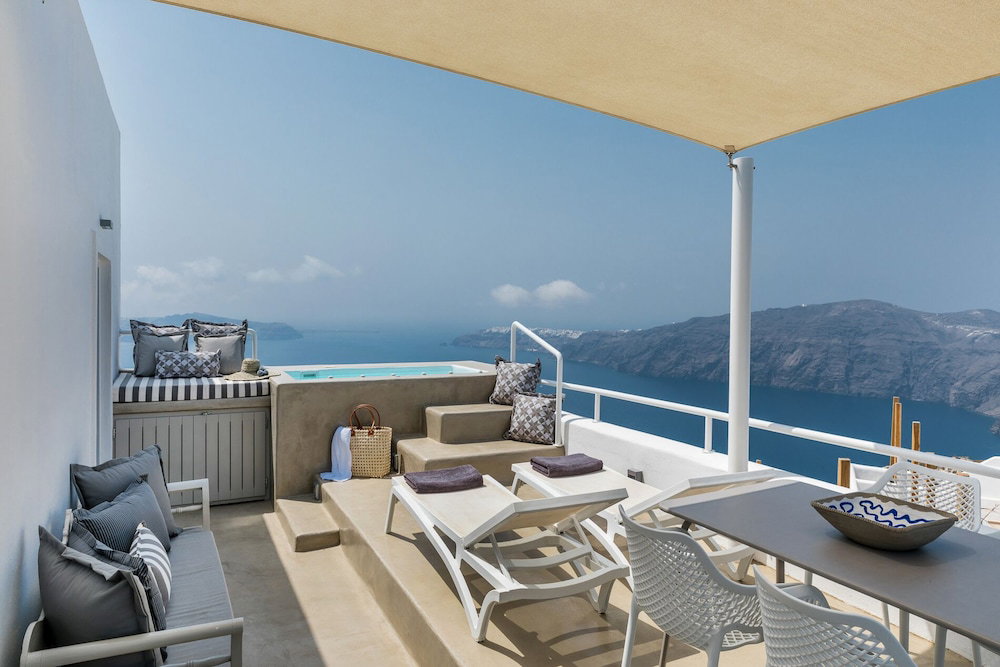 360° Caldera View Villa