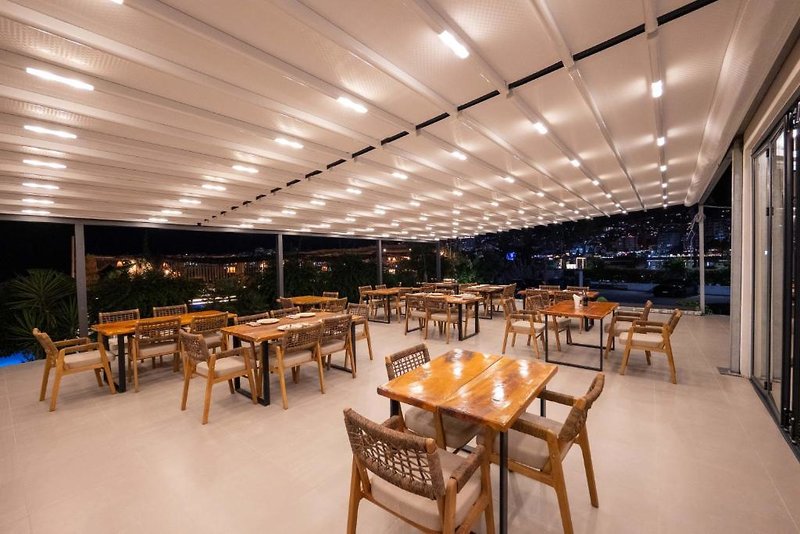Grand Hotel Saranda