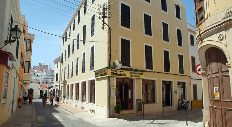 Hotel Ciutadella Hostal