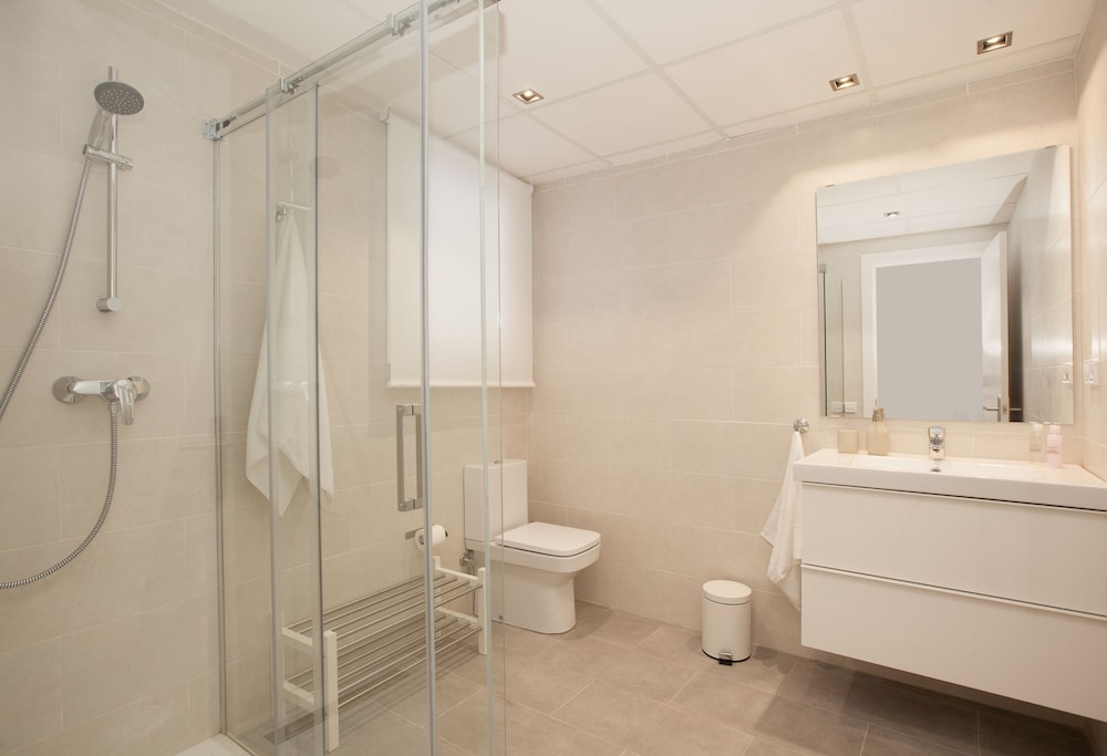 Click&Flat Seneca Suites