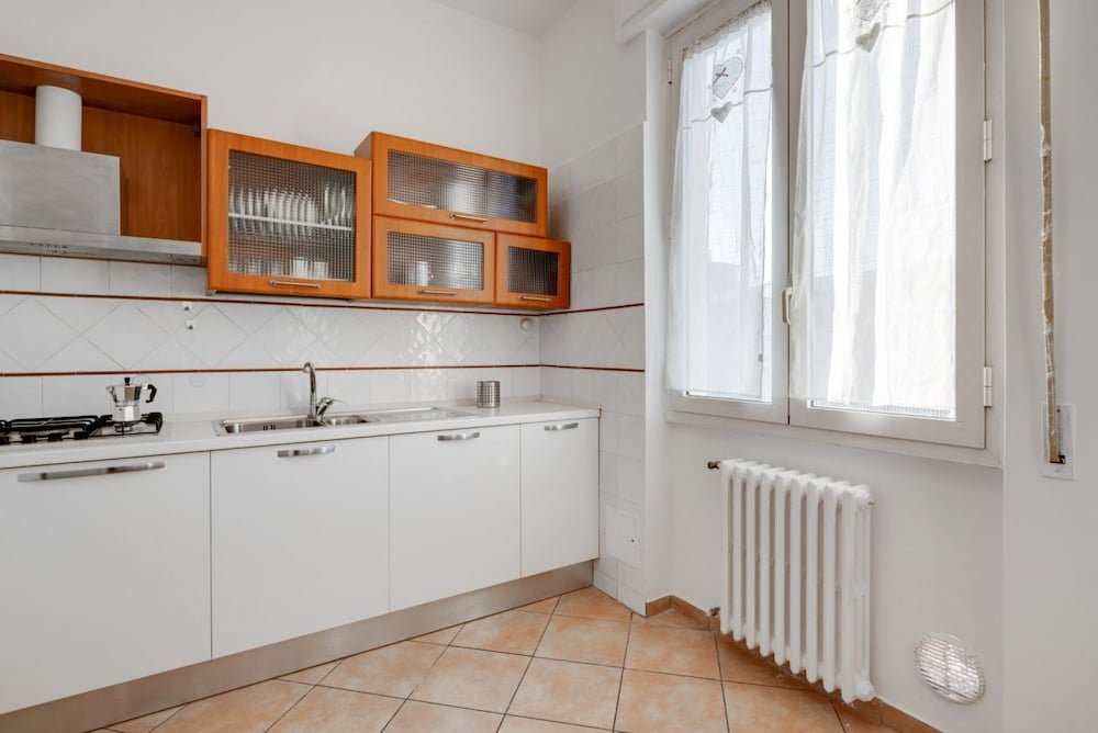 Hotel Lulli Cozy Apartment With Balcony