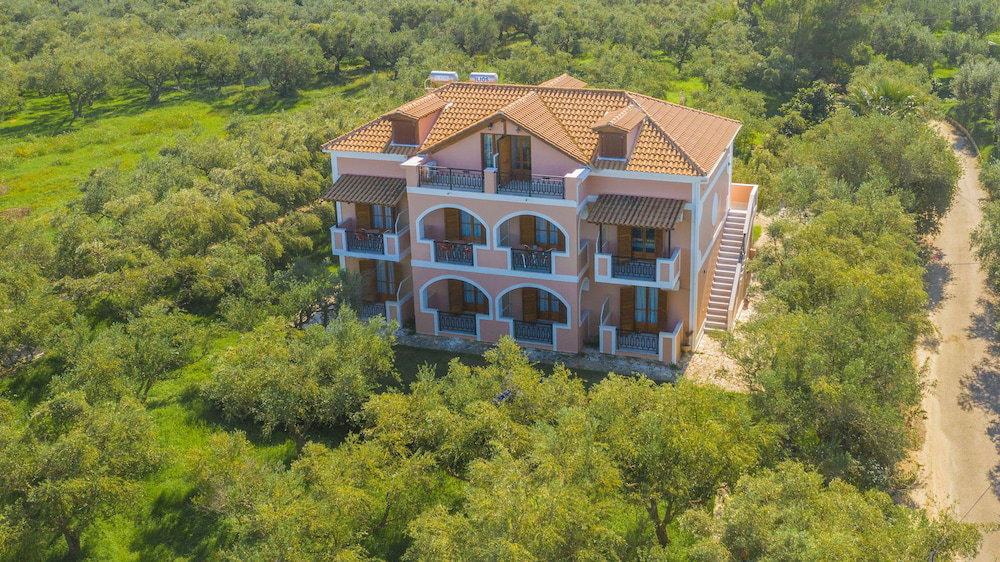 Hotel Kavos Psarou Studios And Apartments
