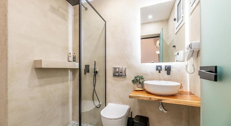 Mouria Studios & Apartments
