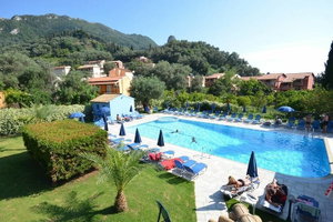 Hotel Irene Apartments cazare Agios Gordios