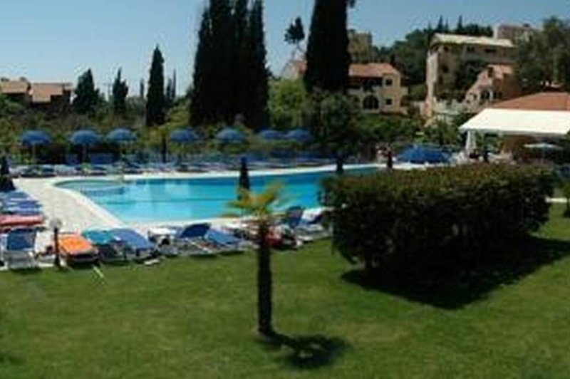 dal travel Irene Apartments