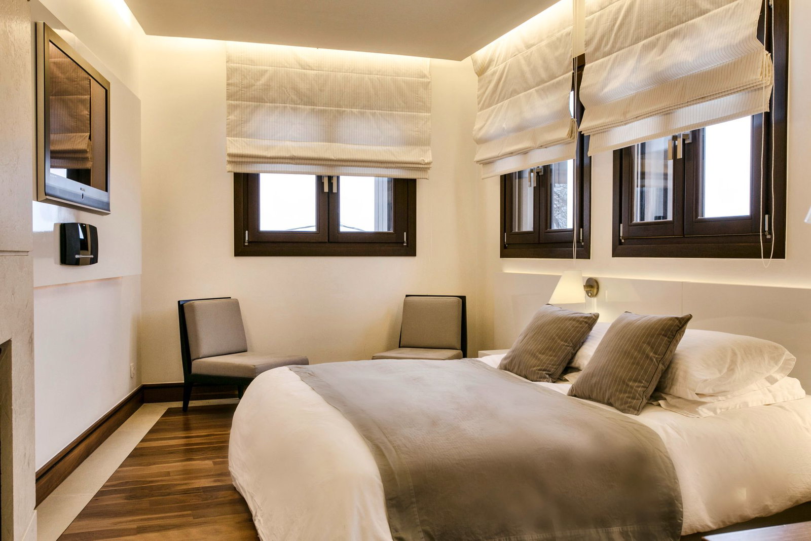 Hotel 12 Months Luxury Resort