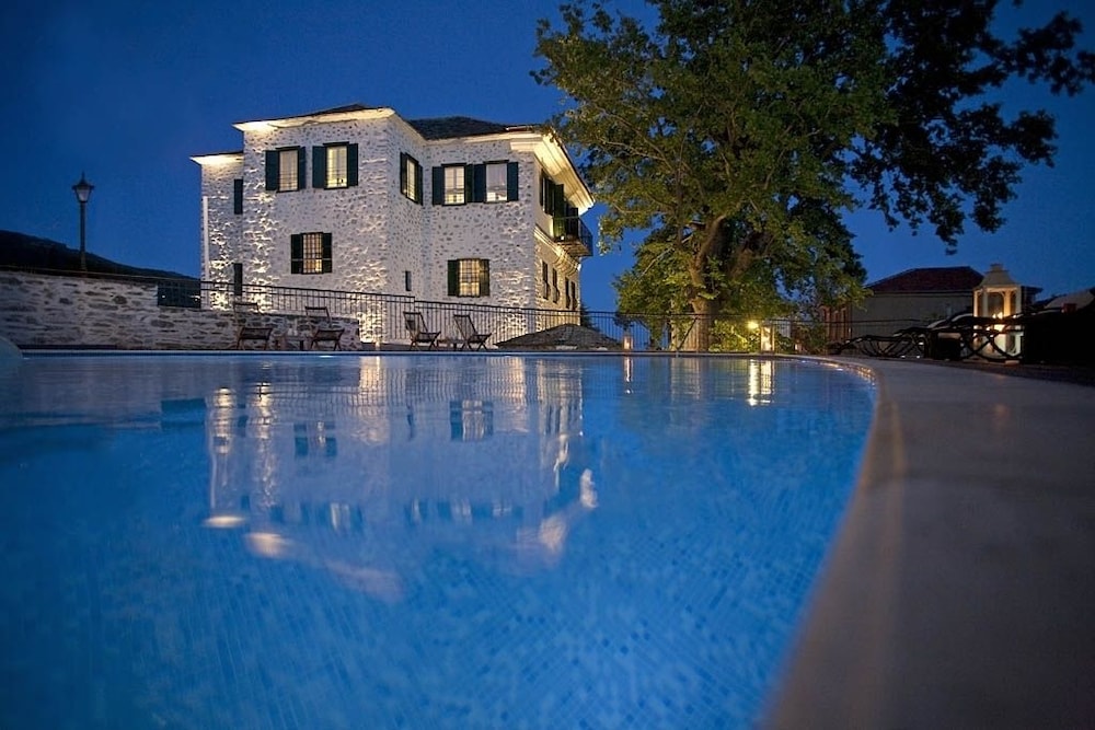 Despotiko Hotel