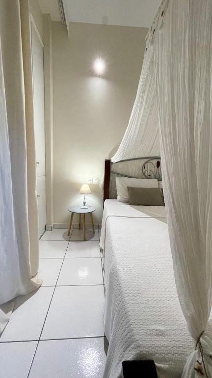 Hotel Vanilla - Happyhostgr - Downtown Apartment