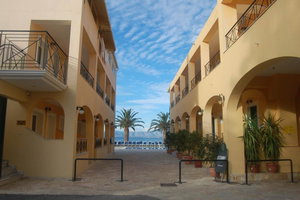Hotel Lemon Grove cazare Kavos