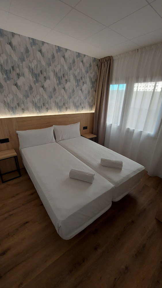 Sweet Lloret Suites