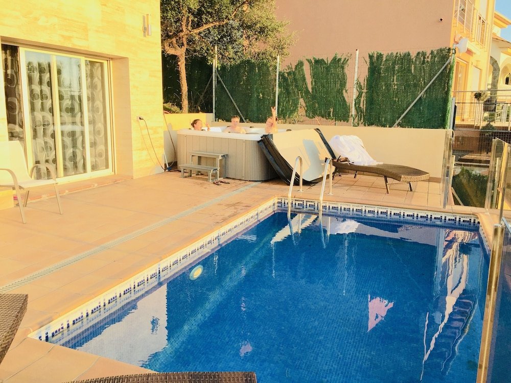 Luxury Villa Investingspain With Sea Views, Pool And Jacuzzi