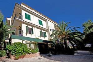 Hotel Galaxias Hotel cazare Gouvia