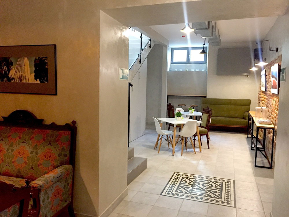 Hotel Oki Doki Old Town