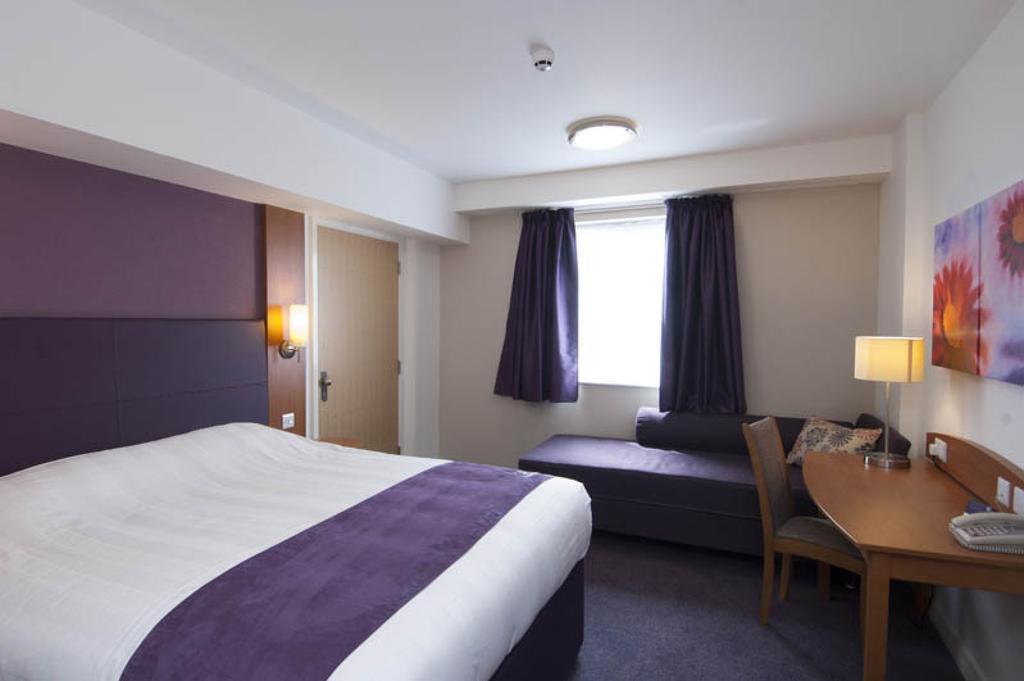Premier Inn Glasgow City Centre South