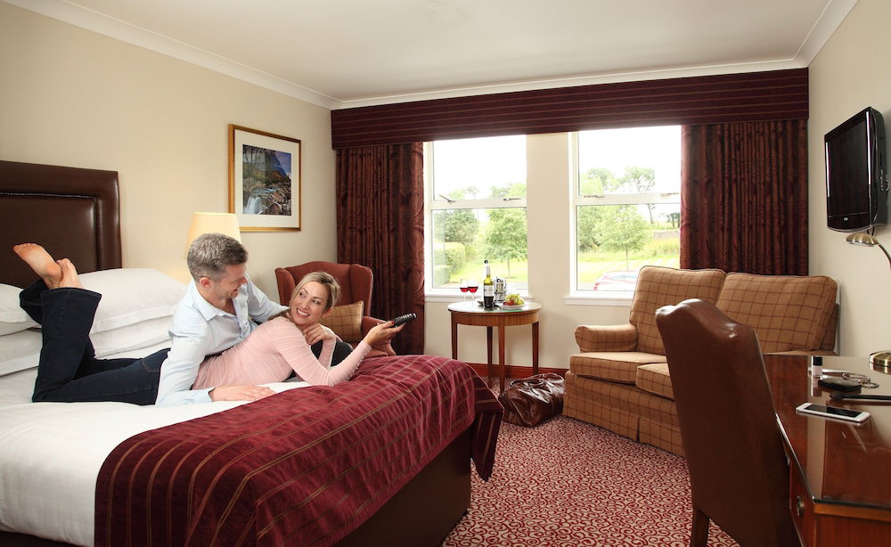 Macdonald Crutherland House And Spa