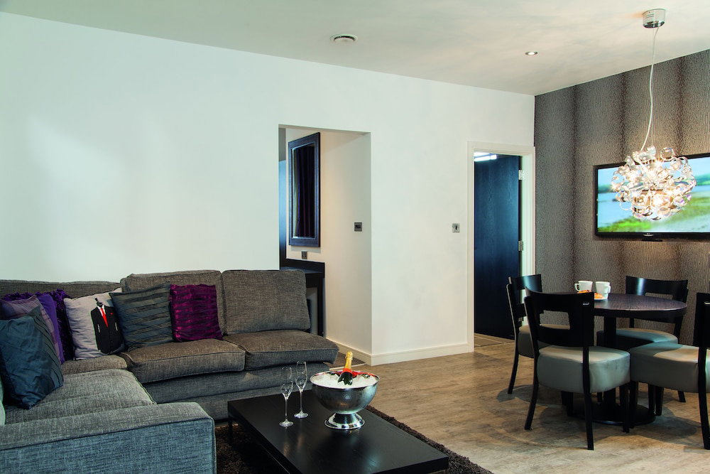 Epic Apart Hotel - Seel Street