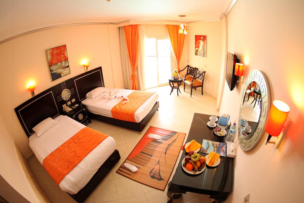 Sphinx Aqua Park Beach Resort