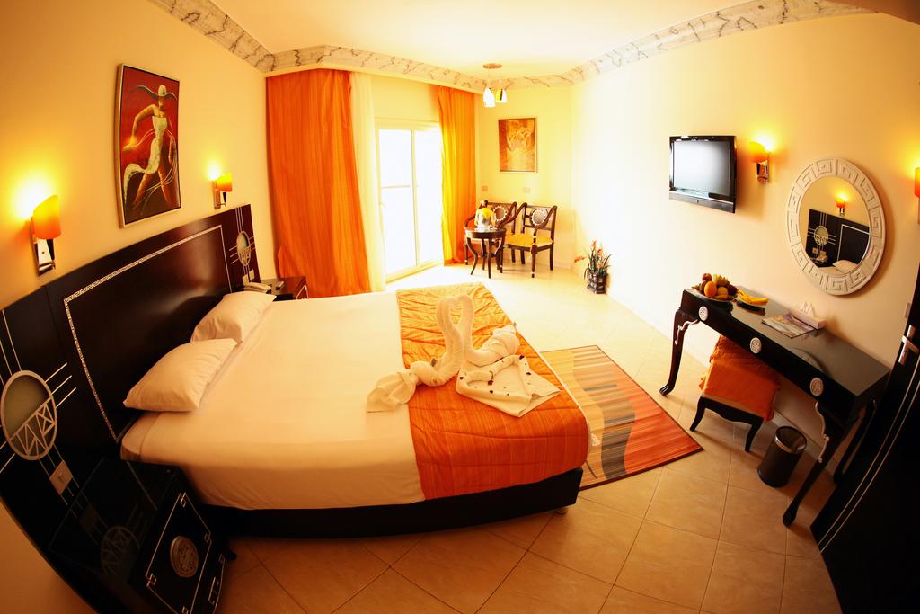 Sphinx Aqua Park Beach Resort