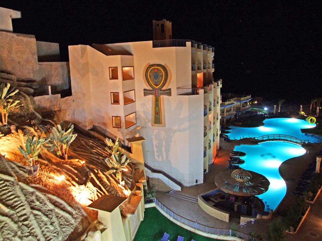 Sphinx Aqua Park Beach Resort