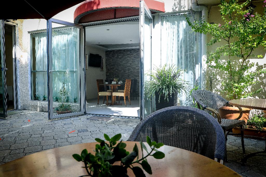 Hotel Rustaveli Palace