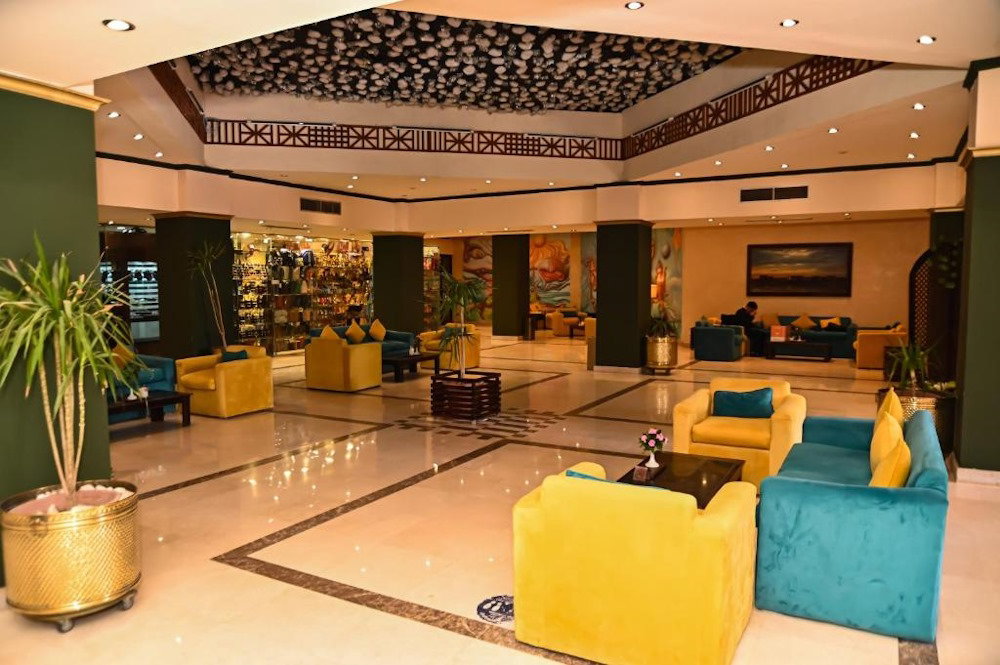 Eagle Paradise Abu Soma Resort