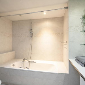 Hotel The Capital Street Lodge cazare Antwerpen