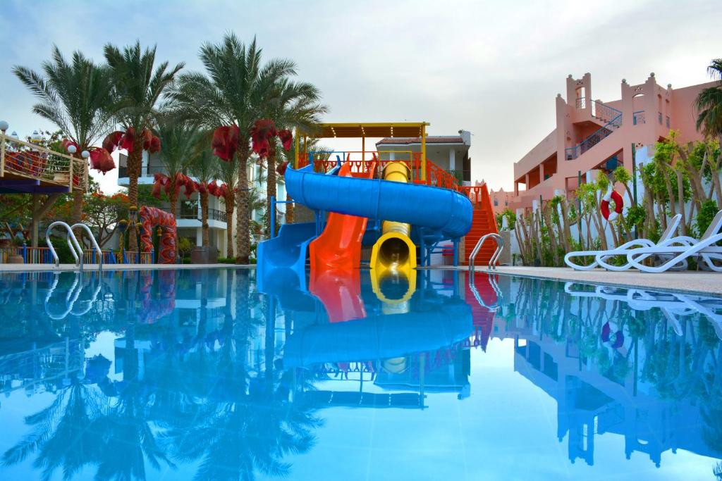 dal travel Mina Mark Resort