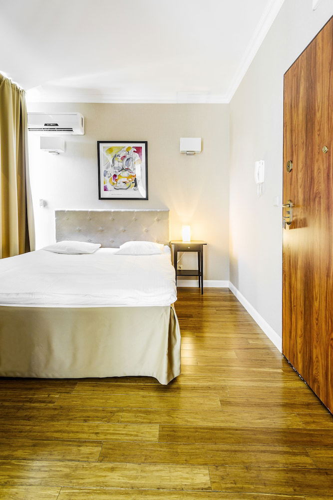 Hotel Triton Park Apartments