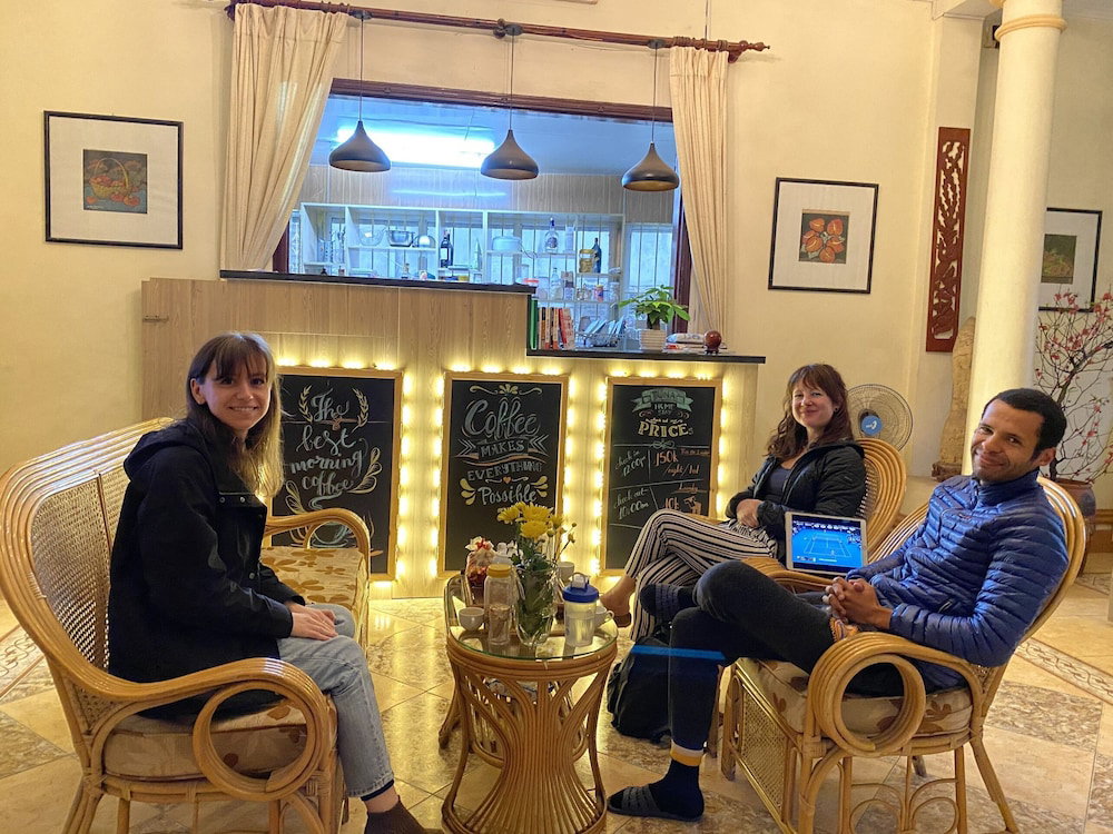 Hotel Tuna Homestay - Hostel
