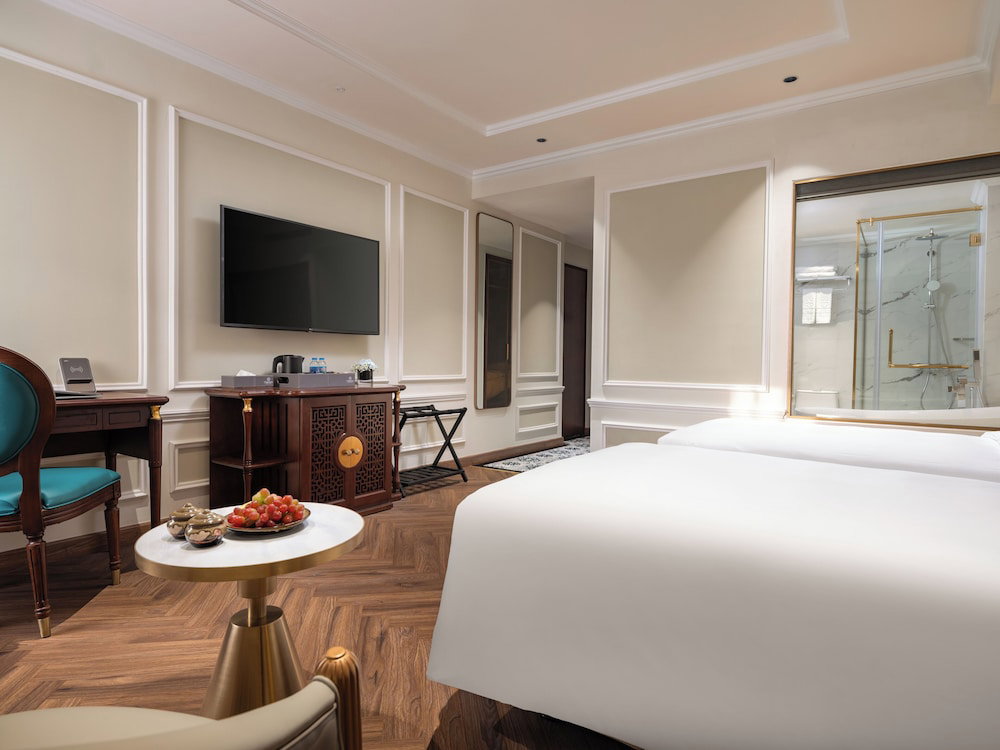 L'Signature Hotel & Spa