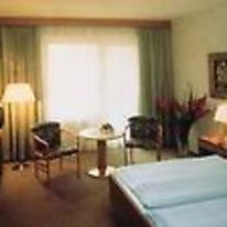 Hotel At The Park Hotel cazare Baden