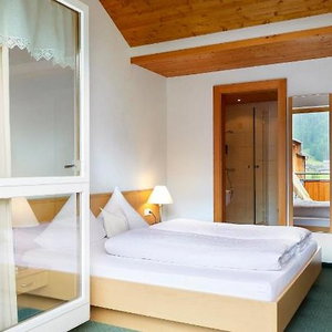Hotel Schrannenhof Pension cazare Schoppernau