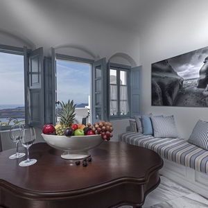 Sejur Aigialos Luxury Traditional Settlement vacanta Santorini
