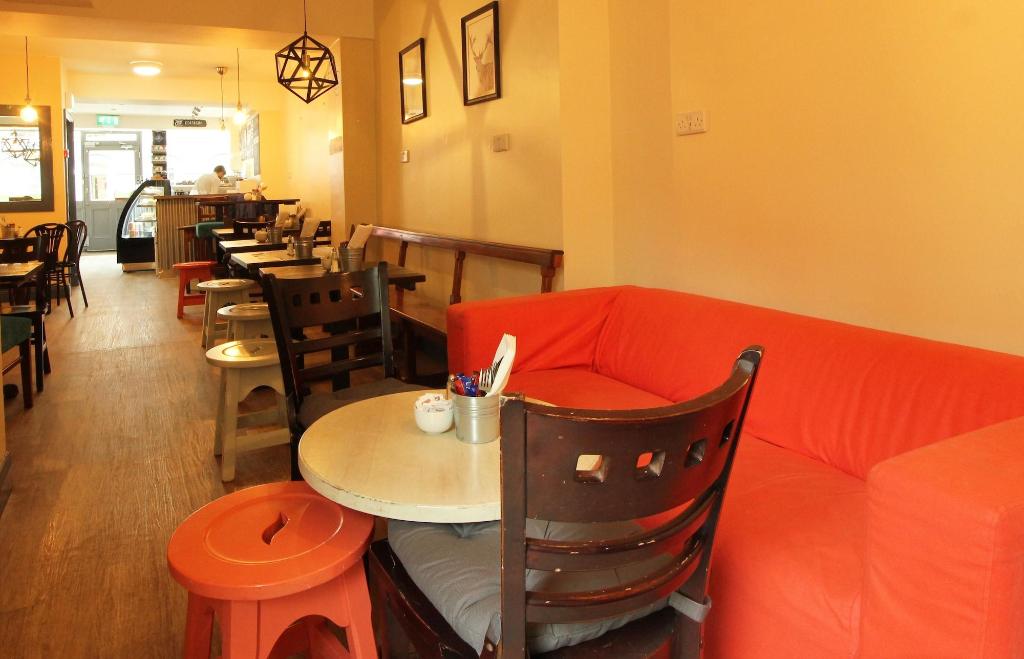 Hotel Tom Dick And Harriet'S