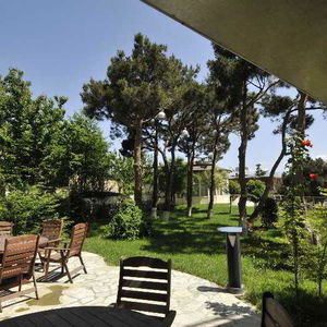 Hotel Beaumonde Garden cazare Tibilisi