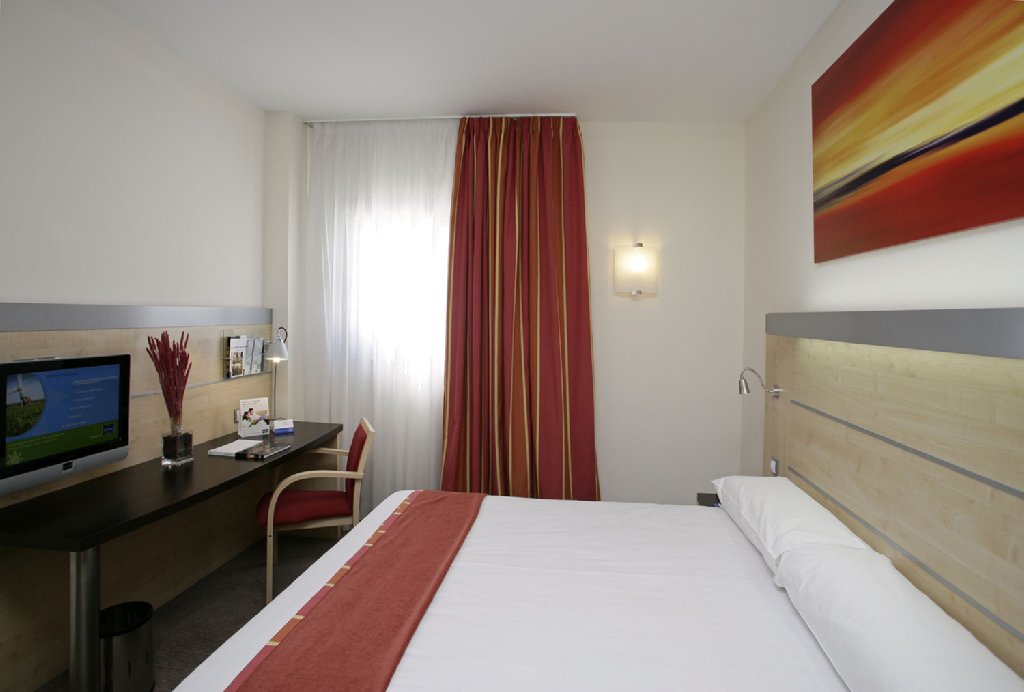 Hotel Holiday Inn Express Malaga Airport, An Ihg Hotel