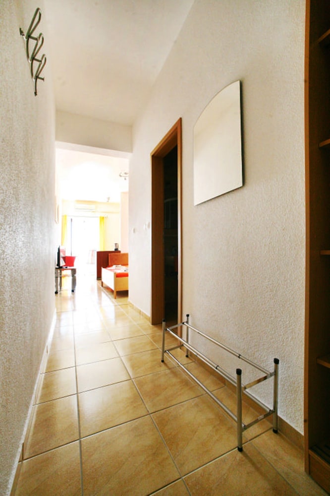 Hotel Sea View Apartment Studio For 23 People - Close To Commodities