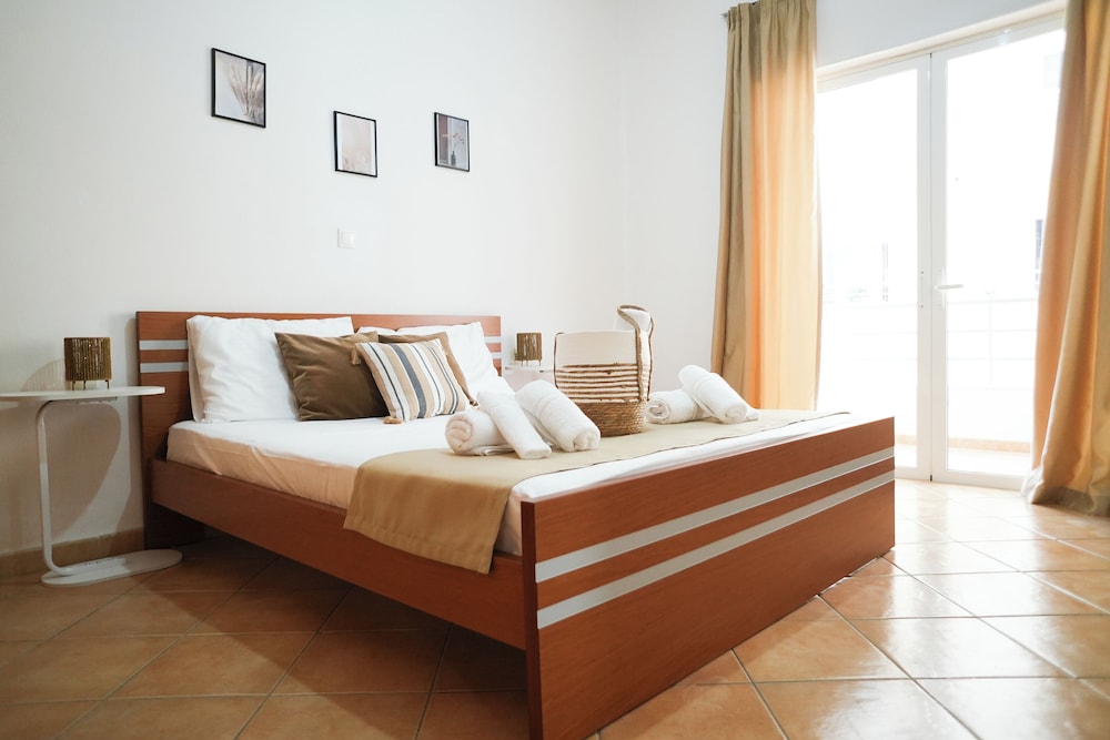 Hotel Saranda Waterside Apartments