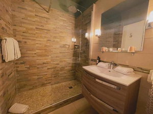 Hotel Royal Hotel cazare Nimes