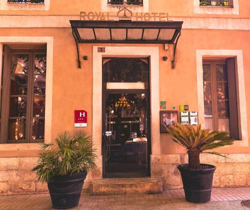 Royal Hotel