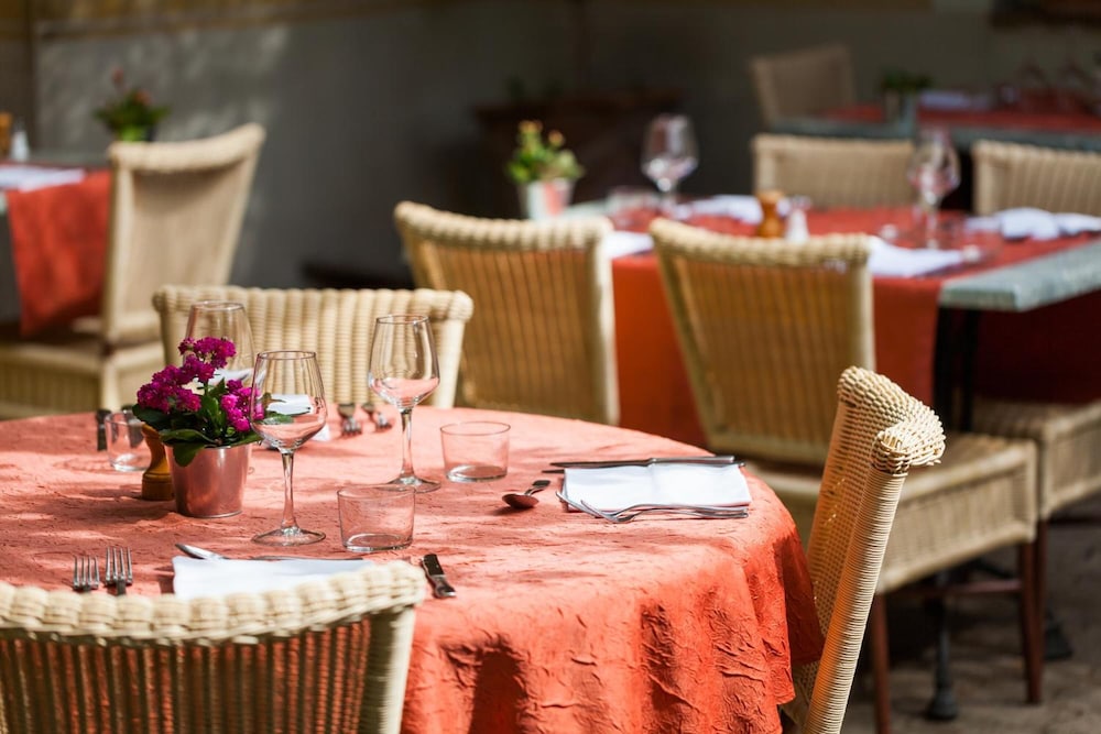 Hotel Le Petit Manoir