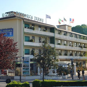 Hotel Terme Petrarca cazare Montegrotto Terme