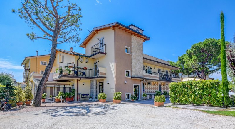 Hotel Bed & Breakfast America