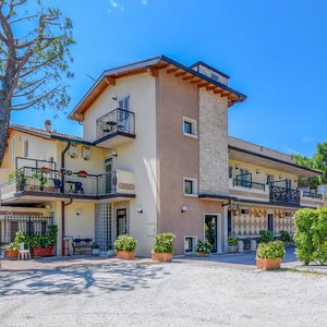 Hotel Bed & Breakfast America cazare Sirmione