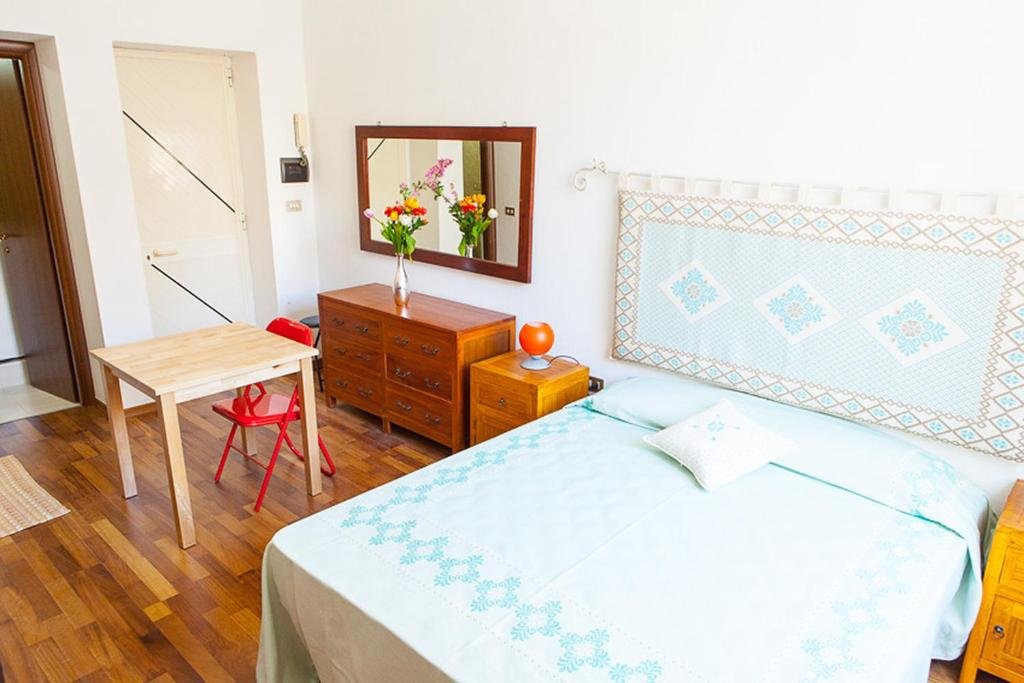 Hotel S Efisio In Cagliari Centre Q4825